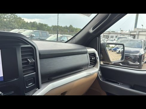 Used 2023 Ford F150 XLT image 16