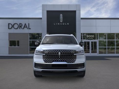 New 2026 Lincoln Navigator L Reserve AWD/4WD image 6