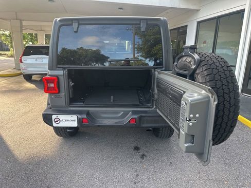 Used 2020 Jeep Wrangler Unlimited Sport AWD/4WD image 16