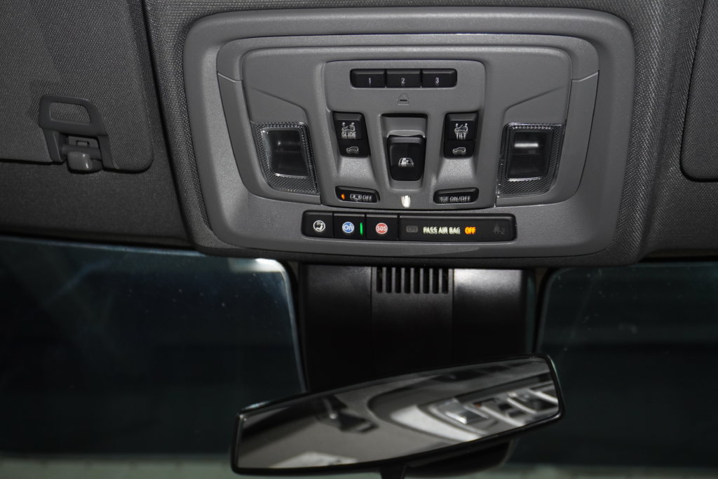 Used 2025 GMC Sierra 1500 Elevation w/ Elevation Premium Package AWD/4WD image 19