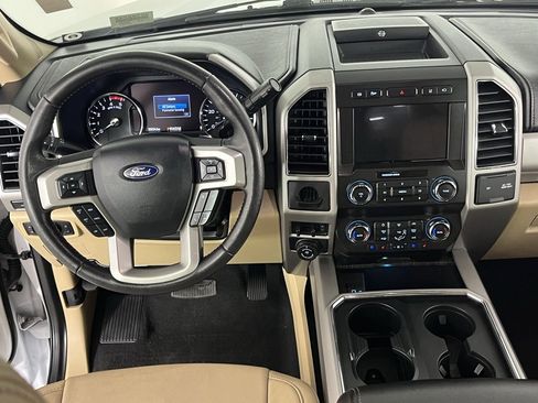 Used 2020 Ford F250 Lariat w/ Chrome Package image 14