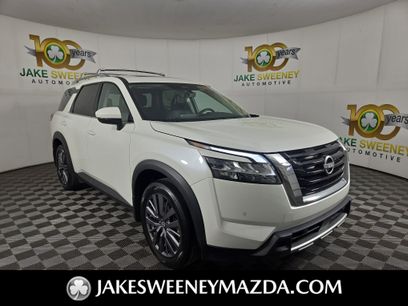 Used 2024 Nissan Pathfinder SL w/ SL Premium Package