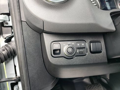 Used 2026 Mercedes-Benz Sprinter 2500 image 19