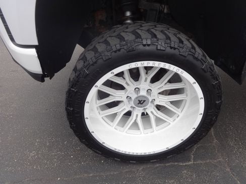 Used 2019 Chevrolet Silverado 1500 Custom Trail Boss w/ Custom Convenience Package image 29