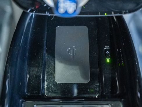 Used 2022 Toyota Prius Prime Limited image 28