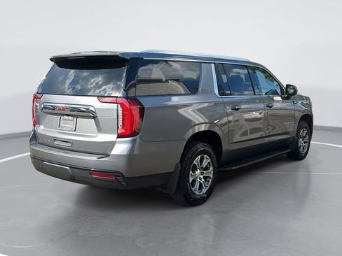 Used 2022 GMC Yukon XL SLE w/ Gmc Pro Safety Plus Package image 3