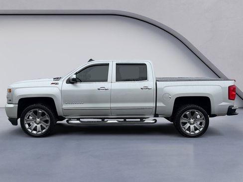 Used 2017 Chevrolet Silverado 1500 LTZ Z71 w/ LTZ Plus Package image 2