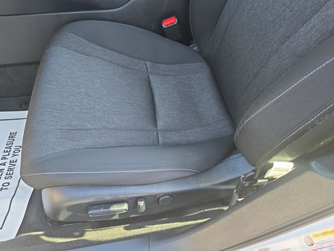 Used 2023 Honda Accord EX image 27