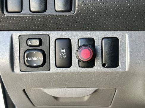 Used 2012 Toyota Tacoma PreRunner w/ SR5 Pkg image 15