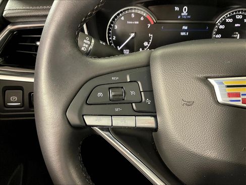 Certified 2024 Cadillac XT6 Luxury AWD/4WD image 12
