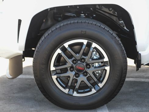 Used 2026 Toyota Tacoma TRD Sport AWD/4WD image 10
