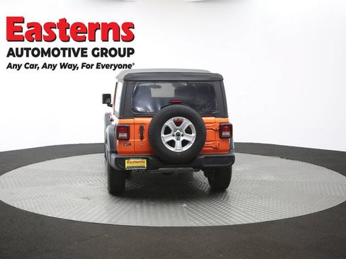 Used 2018 Jeep Wrangler Unlimited Sport S AWD/4WD image 35