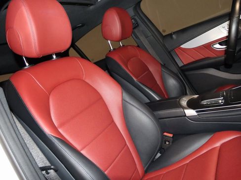 Used 2023 Mercedes-Benz GLC 300 4MATIC Coupe image 64