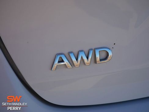 Used 2019 INFINITI QX50 Luxe w/ Navigation Package image 9