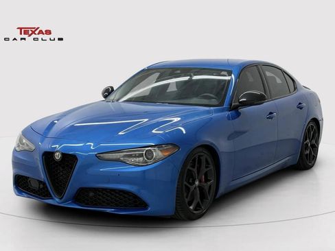 Used 2020 Alfa Romeo Giulia Ti w/ Nero Edizione AWD/4WD image 3