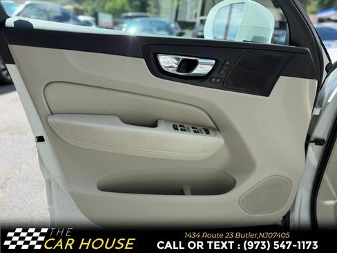 Used 2021 Volvo XC60 T5 Inscription w/ Protection Package AWD/4WD image 14