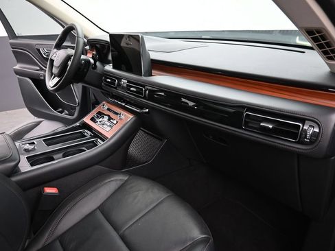 Used 2024 Lincoln Aviator Reserve w/ Equipment Group 201A RWD image 26