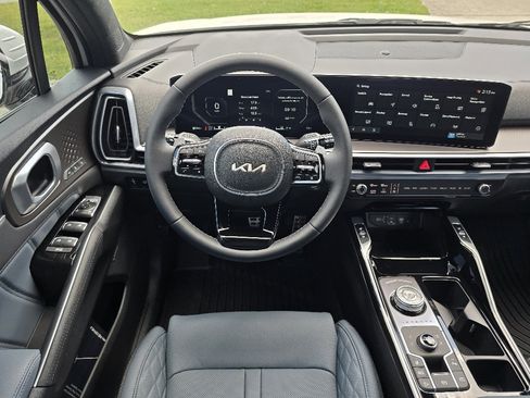 New 2025 Kia Sorento SX Prestige AWD/4WD image 6