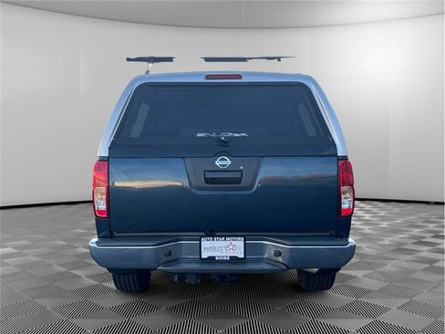 Used 2019 Nissan Frontier SV image 4