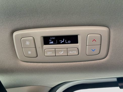 Certified 2025 Kia Carnival SX w/ SX Dark Edition Package FWD image 30