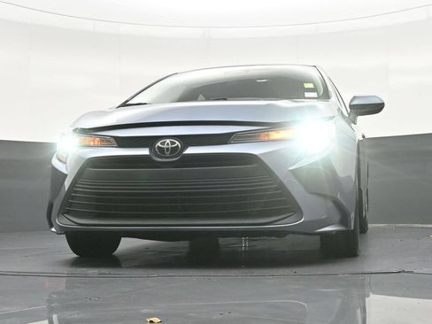 Used 2024 Toyota Corolla LE FWD image 29