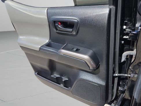 Used 2023 Toyota Tacoma SR5 image 28