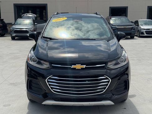 Used 2018 Chevrolet Trax LT FWD image 3