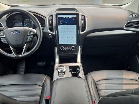 Certified 2024 Ford Edge SEL w/ Convenience Package AWD/4WD image 9