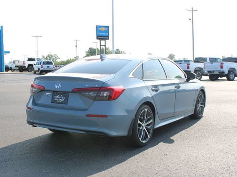 Used 2024 Honda Civic Touring image 9