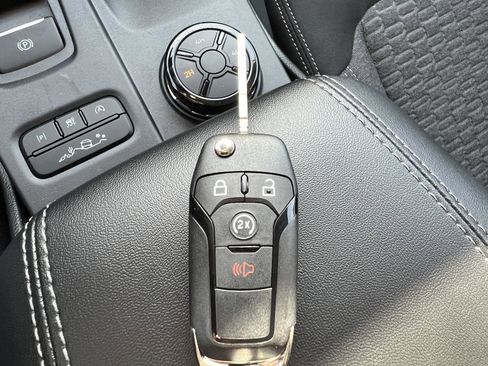 New 2025 Ford Ranger XLT w/ FX4 Off-Road Package image 35