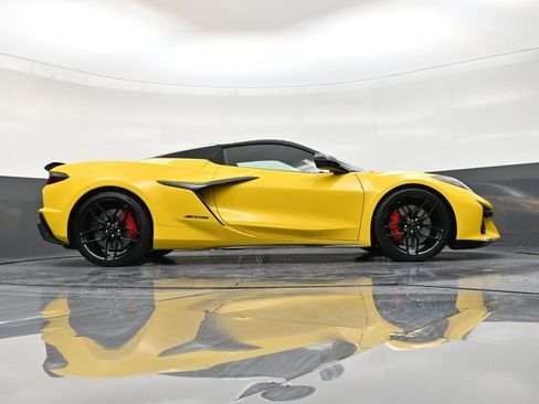 Used 2026 Chevrolet Corvette Z06 image 25