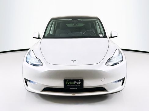 Used 2023 Tesla Model Y Long Range image 2