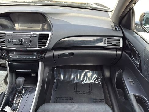 Used 2017 Honda Accord LX image 26