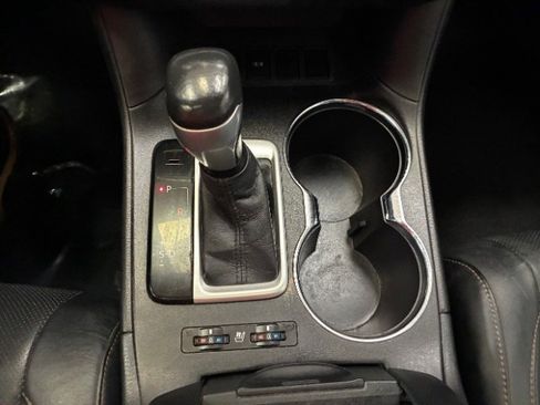 Used 2015 Toyota Highlander Limited image 22