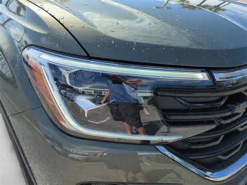 New 2026 Volkswagen Atlas Cross Sport SEL Premium R-Line image 45