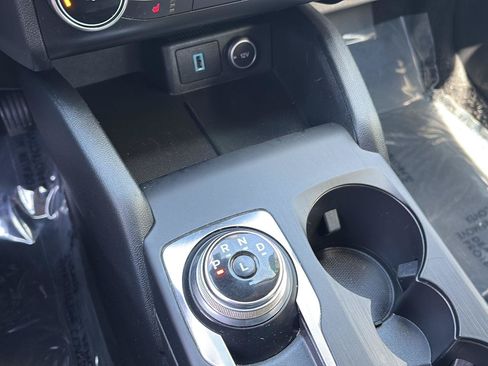 Used 2020 Ford Escape SE AWD/4WD image 29