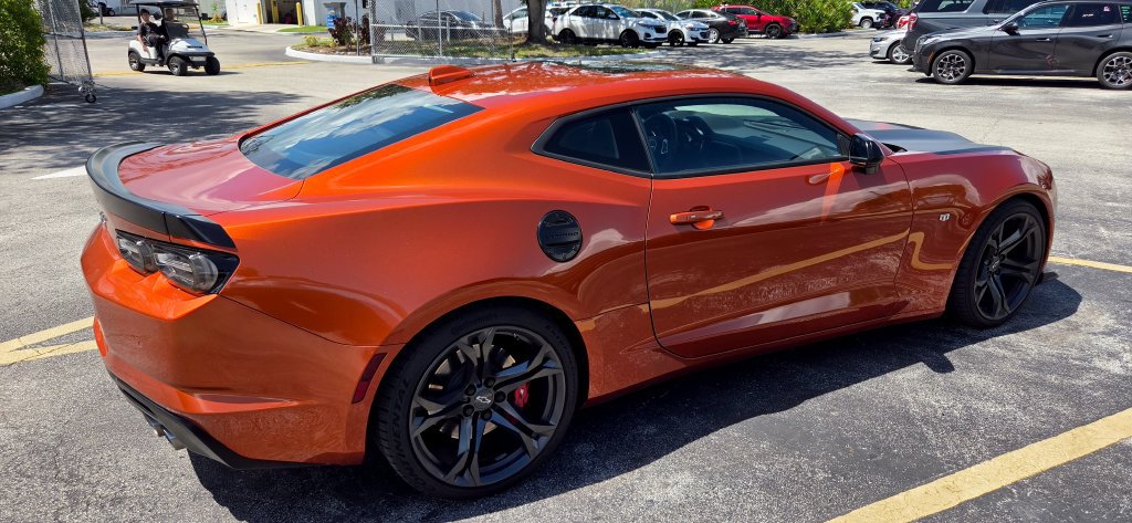 Used 2022 Chevrolet Camaro SS RWD image 2
