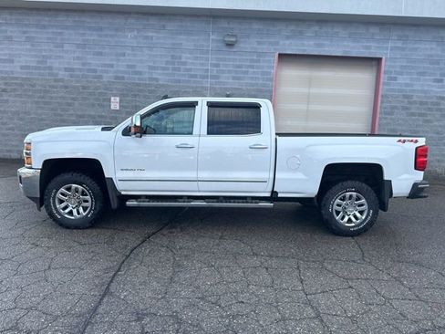 Used 2019 Chevrolet Silverado 2500 LTZ w/ Duramax Plus Package image 2