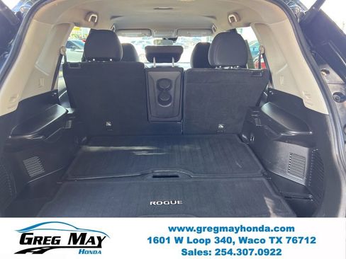 Used 2019 Nissan Rogue SV AWD/4WD image 16