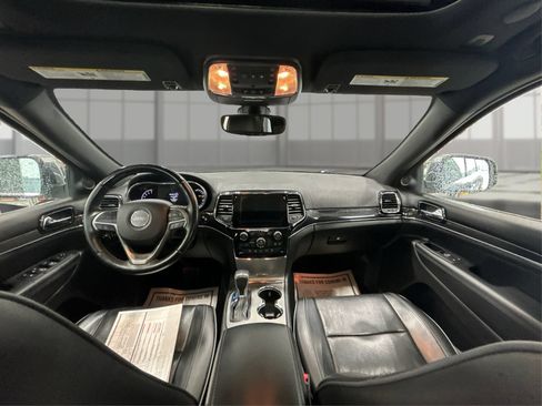 Used 2021 Jeep Grand Cherokee Overland AWD/4WD image 26