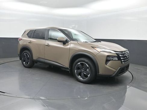 Used 2024 Nissan Rogue SV FWD image 34