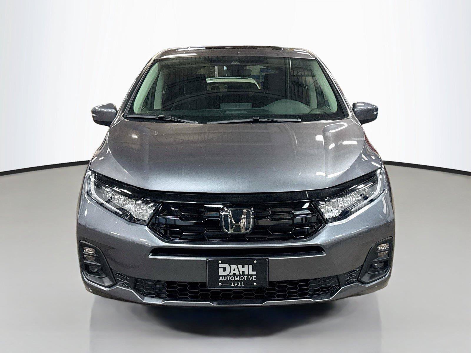 New 2027 Honda Odyssey Touring image 3