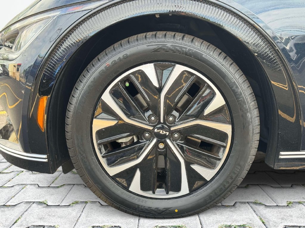 Certified 2022 Kia EV6 Wind AWD/4WD image 8