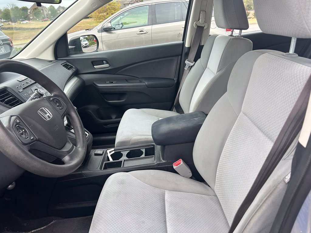 Used 2016 Honda CR-V LX image 6