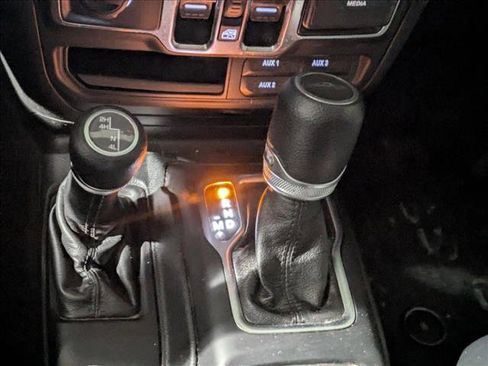 Used 2020 Jeep Gladiator Sport w/ Quick Order Package 24S image 12