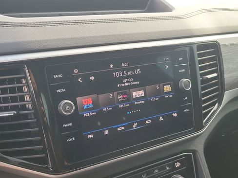 Used 2023 Volkswagen Atlas Cross Sport SE image 22