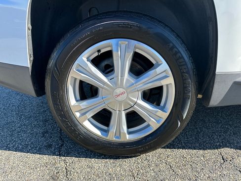 Used 2017 GMC Terrain SLT image 17