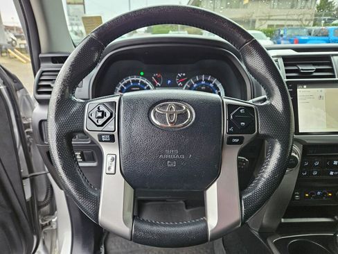 Used 2015 Toyota 4Runner Limited image 2