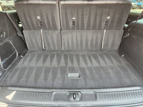 Used 2024 Jeep Wagoneer Series II w/ Flexible Seating Group RWD image 32