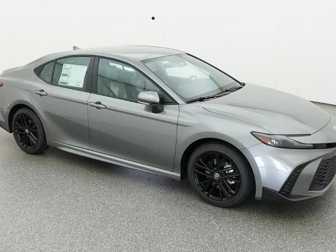 New 2026 Toyota Camry SE FWD image 12